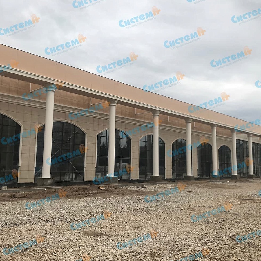 Базы и основания фасадных колонн Базы и основания фасадных колонн